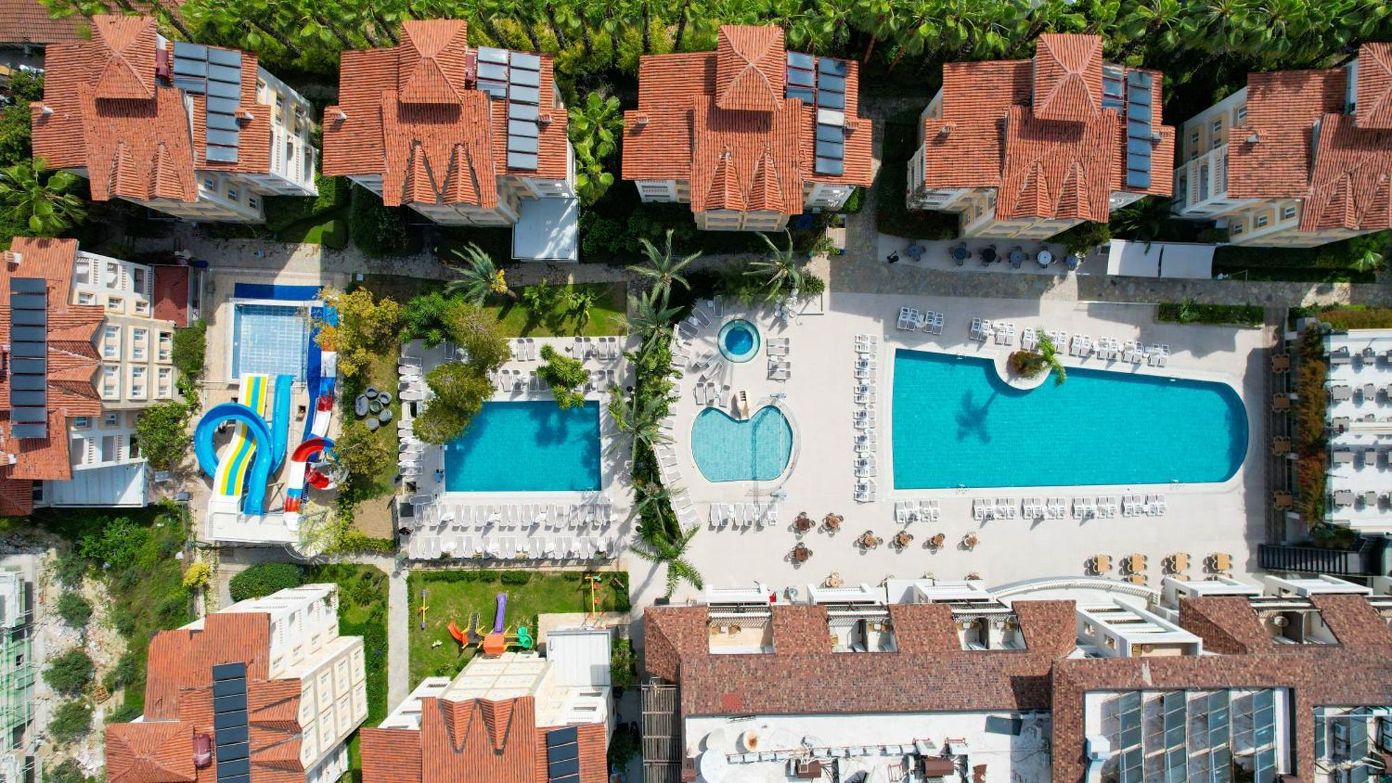 Side Village Family Suite 4*
